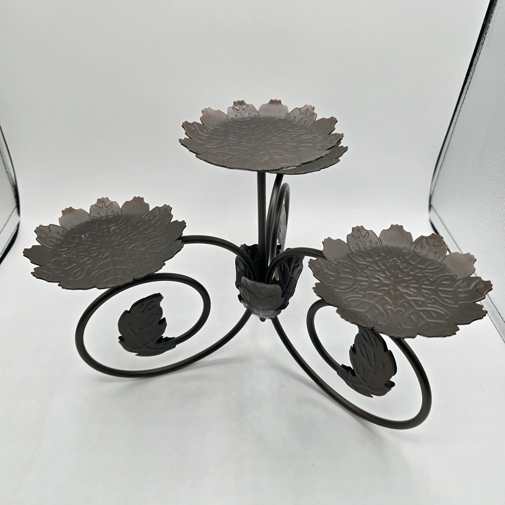 Vintage PartyLite P7528 Leaf Viking Metal Candleโ Holder